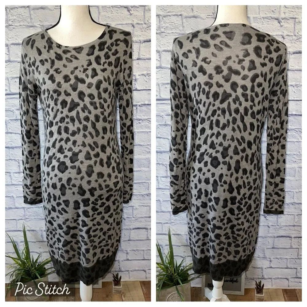 💜 Carmen Marc Valvo Cashmere blend, leopard print sweater dress